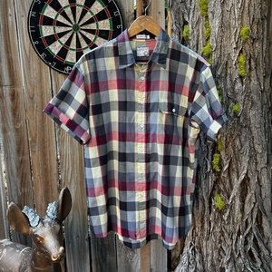 Vintage Silver Label Levi’s Short Sleeve Plaid Shirt.